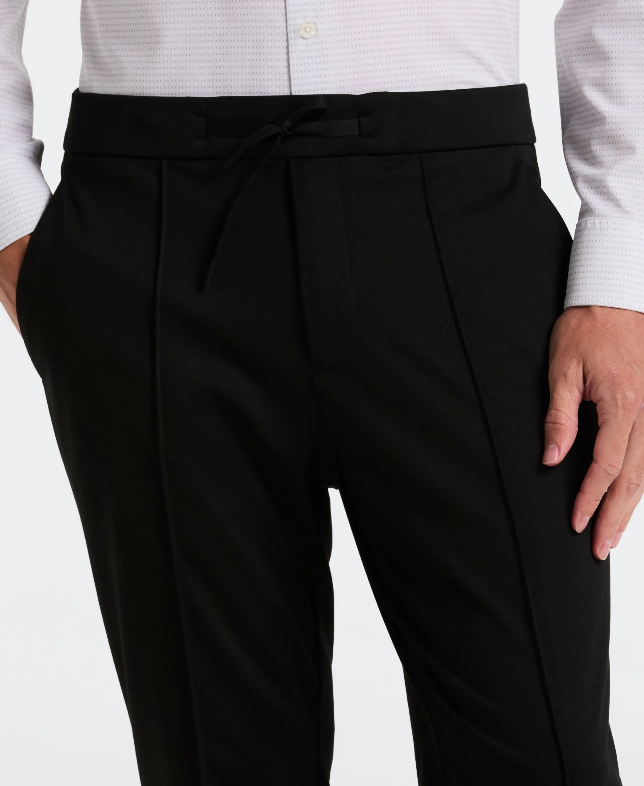 NEW! Slim Tapered Pintuck Pull-on Pants